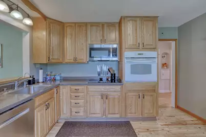 12616 W Park Ave, New Berlin, WI 53151 - Photo 15