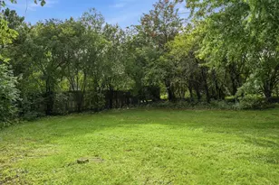 9015 N Iroquois Rd, Bayside, WI 53217 - Photo 39