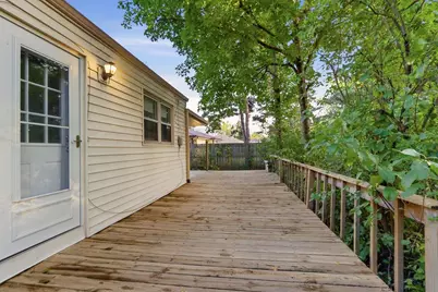 9015 N Iroquois Rd, Bayside, WI 53217 - Photo 33