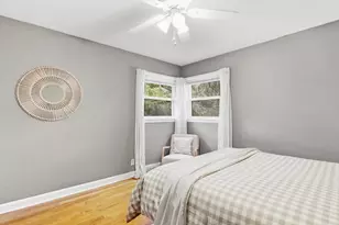 9015 N Iroquois Rd, Bayside, WI 53217 - Photo 15