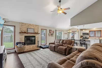 5809  83rd St, Kenosha, WI 53142 - Photo 7