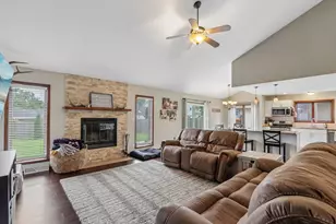 5809 83rd St, Kenosha, WI 53142 - Photo 7