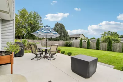 5809  83rd St, Kenosha, WI 53142 - Photo 3