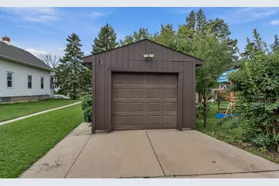 822 S 56th St, West Allis, WI 53214 - Photo 23