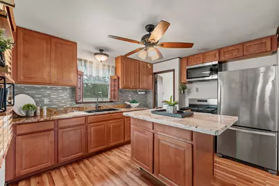 822 S 56th St, West Allis, WI 53214 - Photo 9