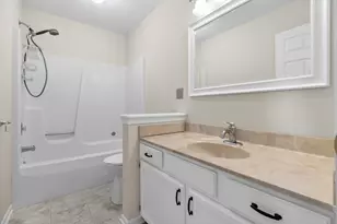 W208S10489 Karen Ct, Muskego, WI 53150 - Photo 7