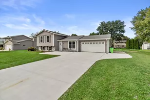 W208S10489 Karen Ct, Muskego, WI 53150 - Photo 15