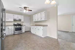 W208S10489 Karen Ct, Muskego, WI 53150 - Photo 3