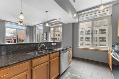 741 N Milwaukee St #302, Milwaukee, WI 53202 - Photo 17