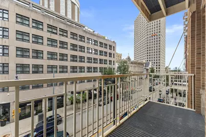 741 N Milwaukee St #302, Milwaukee, WI 53202 - Photo 13