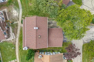 5309 Somerset Ln, Greenfield, WI 53221 - Photo 37