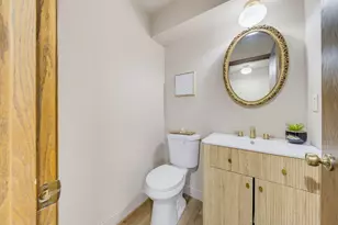 5309 Somerset Ln, Greenfield, WI 53221 - Photo 23