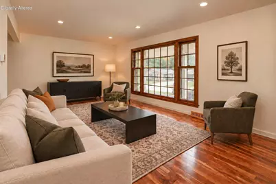 4930  Saxony Ln, Greendale, WI 53129 - Photo 5