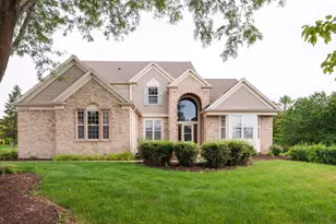 N103W14660 Hawkeye Ct, Germantown, WI 53022 - Photo 1