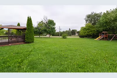 N103W14660  Hawkeye Ct, Germantown, WI 53022 - Photo 43