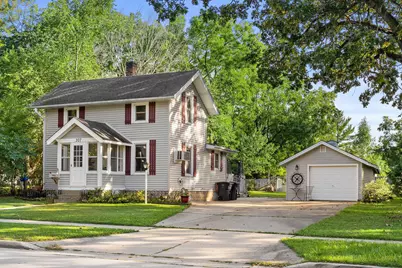307  Lincoln Ave, Mukwonago, WI 53149 - Photo 1