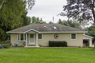 W262S3250 Ridge Rd, Waukesha, WI 53189 - Photo 1