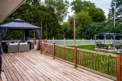 2410  Camelot Dr, Brookfield, WI 53045 - Photo 43