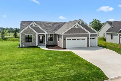 W251N2413  Valleyview Cir, Pewaukee, WI 53072 - Photo 1