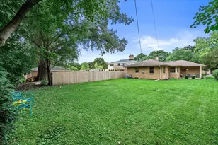 10541 W Woodward Ave, Wauwatosa, WI 53222 - Photo 23