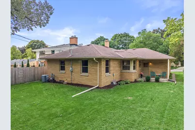 10541 W Woodward Ave, Wauwatosa, WI 53222 - Photo 25