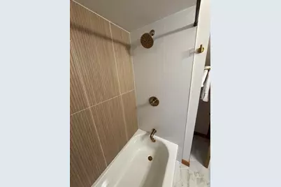 2170 S 80th St, West Allis, WI 53219 - Photo 13