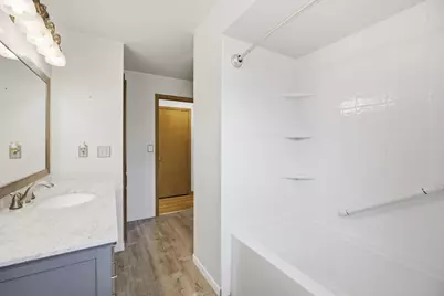 1336 S 92nd St, West Allis, WI 53214 - Photo 13