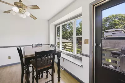 1336 S 92nd St, West Allis, WI 53214 - Photo 9