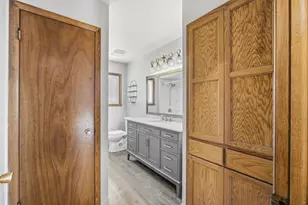 1336 S 92nd St, West Allis, WI 53214 - Photo 11