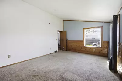 1336 S 92nd St, West Allis, WI 53214 - Photo 17