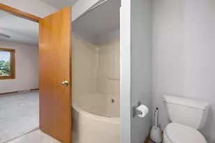 1142 Mulberry Ln, Racine, WI 53182 - Photo 25