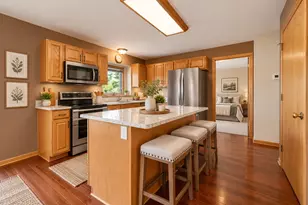 1142 Mulberry Ln, Racine, WI 53182 - Photo 7
