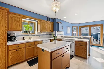 2453 N 66th St, Wauwatosa, WI 53213 - Photo 17