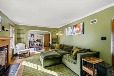2453 N 66th St, Wauwatosa, WI 53213 - Photo 5