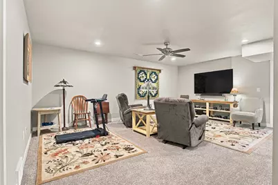 477  Coronado Cir, Onalaska, WI 54650 - Photo 27