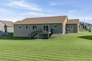 2119 Spakenburg Rd, Holmen, WI 54636 - Photo 5