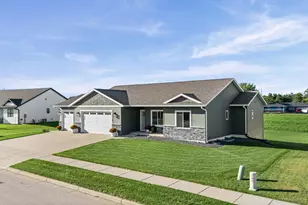 2119 Spakenburg Rd, Holmen, WI 54636 - Photo 1