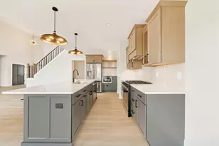 9951 Cygnet Ct, Mequon, WI 53097 - Photo 17