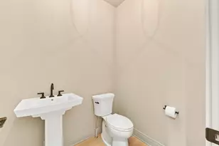 9951 Cygnet Ct, Mequon, WI 53097 - Photo 29