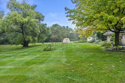 S77W22250  Eleanor St, Vernon, WI 53150 - Photo 33