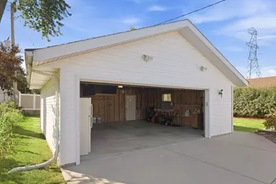 6165 S Elaine Ave, Cudahy, WI 53110 - Photo 21