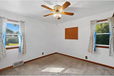 6165 S Elaine Ave, Cudahy, WI 53110 - Photo 11
