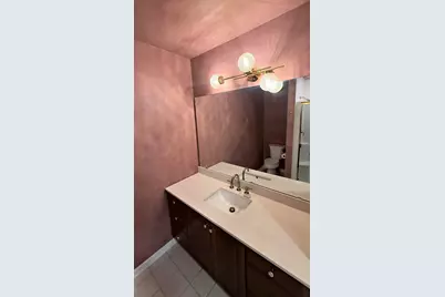 1112 E Lyon St #1112, Milwaukee, WI 53202 - Photo 21