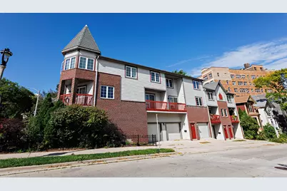1112 E Lyon St #1112, Milwaukee, WI 53202 - Photo 27