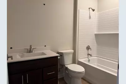 2398 W Colonial Woods Dr #101, Oak Creek, WI 53154 - Photo 7