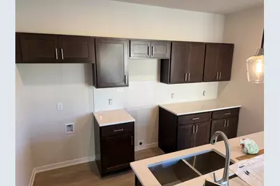 2398 W Colonial Woods Dr #101, Oak Creek, WI 53154 - Photo 5