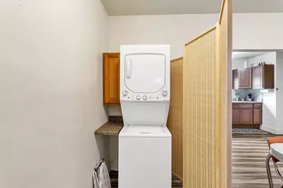 3041 N Oakland Ave #3043, Milwaukee, WI 53211 - Photo 27