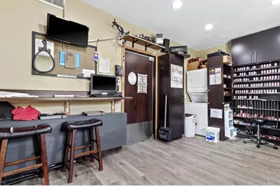 3041 N Oakland Ave #3043, Milwaukee, WI 53211 - Photo 9