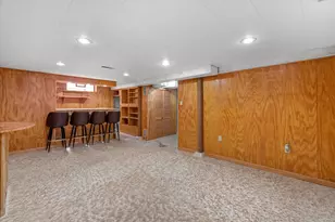 10533 W Everett Cir, West Allis, WI 53214 - Photo 15