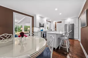 5259 N Kent Ave, Whitefish Bay, WI 53217 - Photo 11